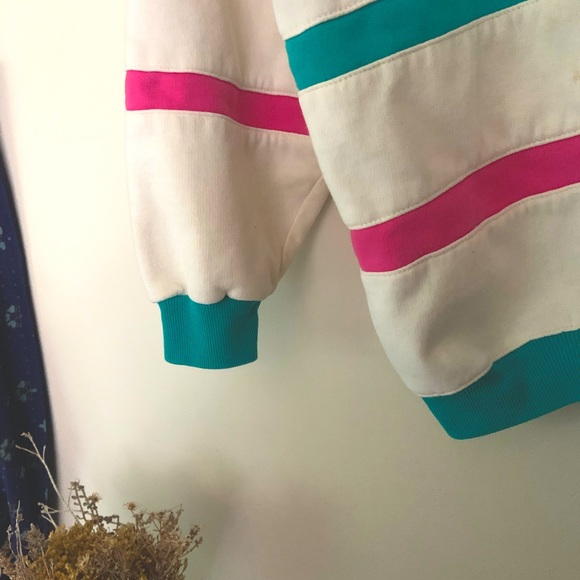 VERY RARE Y2K Shirt - Picture 3 of 4